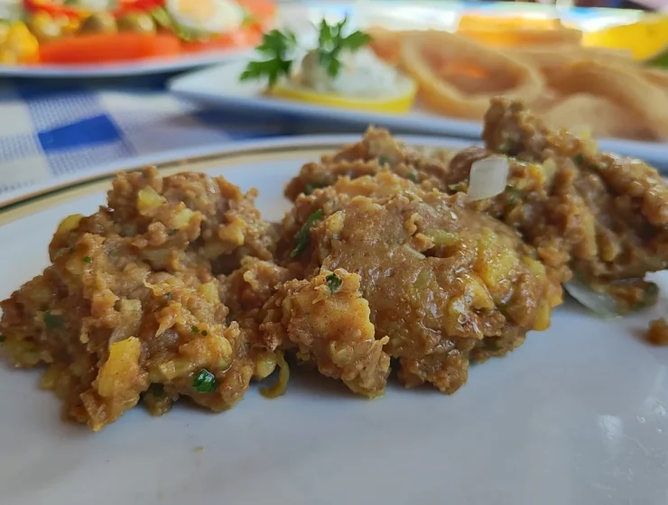 Escaldón de gofio, preparación de gofio hidratado con caldo, distinta de la pella