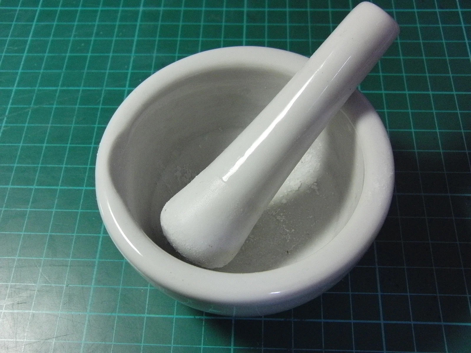 Mortero de cocina y mano, utensilio para preparar majados